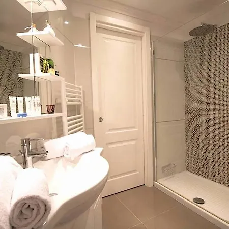 Appartement Carré D'or De à 5' à Pied De La Plage *