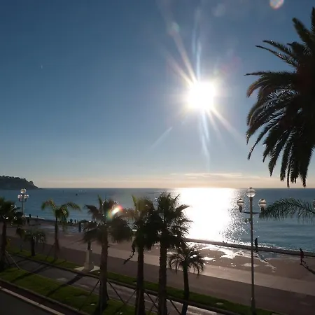 Apartment Carre D'or De A 5' A Pied De La Plage
